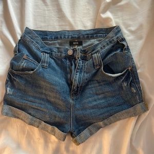 BDG/Urban Outfitters Medium Denim Rolled, size 24